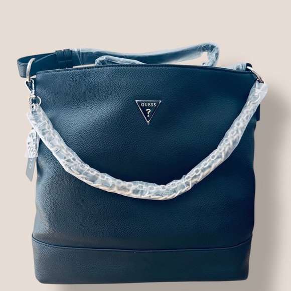 GUESS Hobo Large Chain Shoulder Bag Tote Katy Full Metal Logo Guess Black - Picture 7 of 9